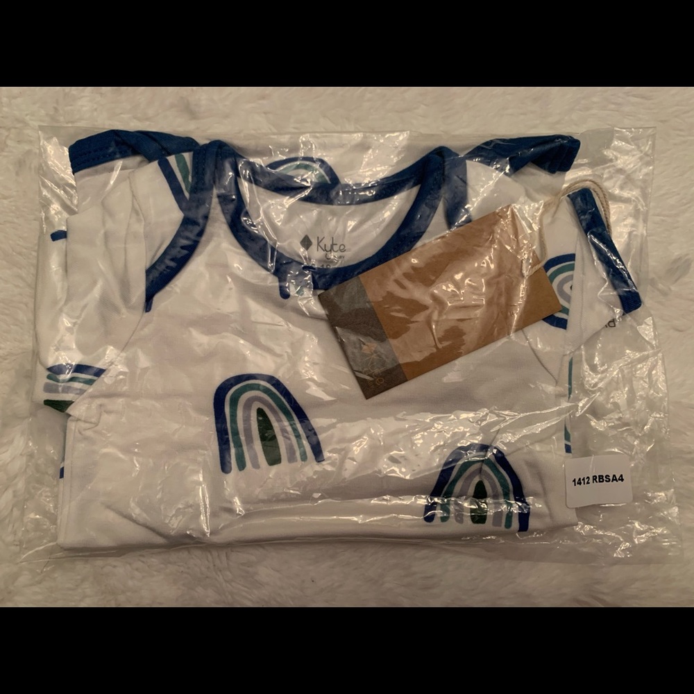 Kyte Baby NWT Sapphire Rainbow Bodysuit